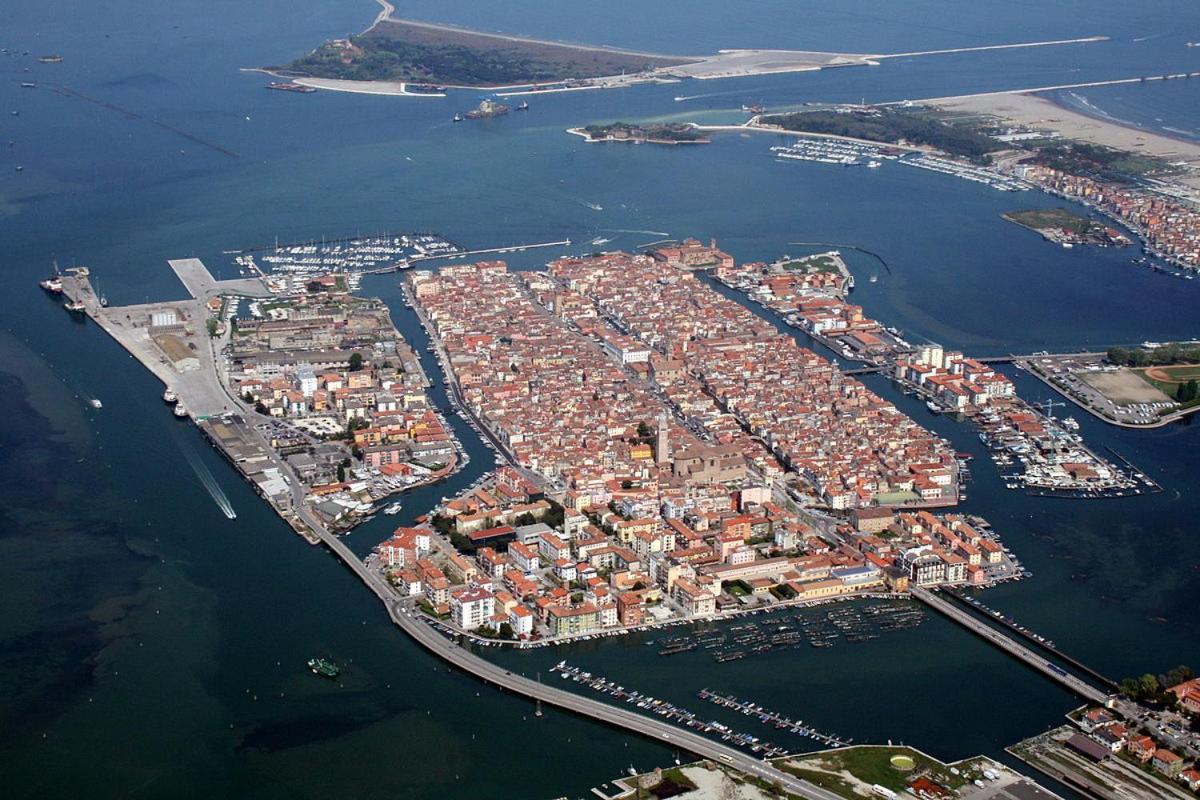 Appartamento Palazzo Moretto Chioggia Exterior foto